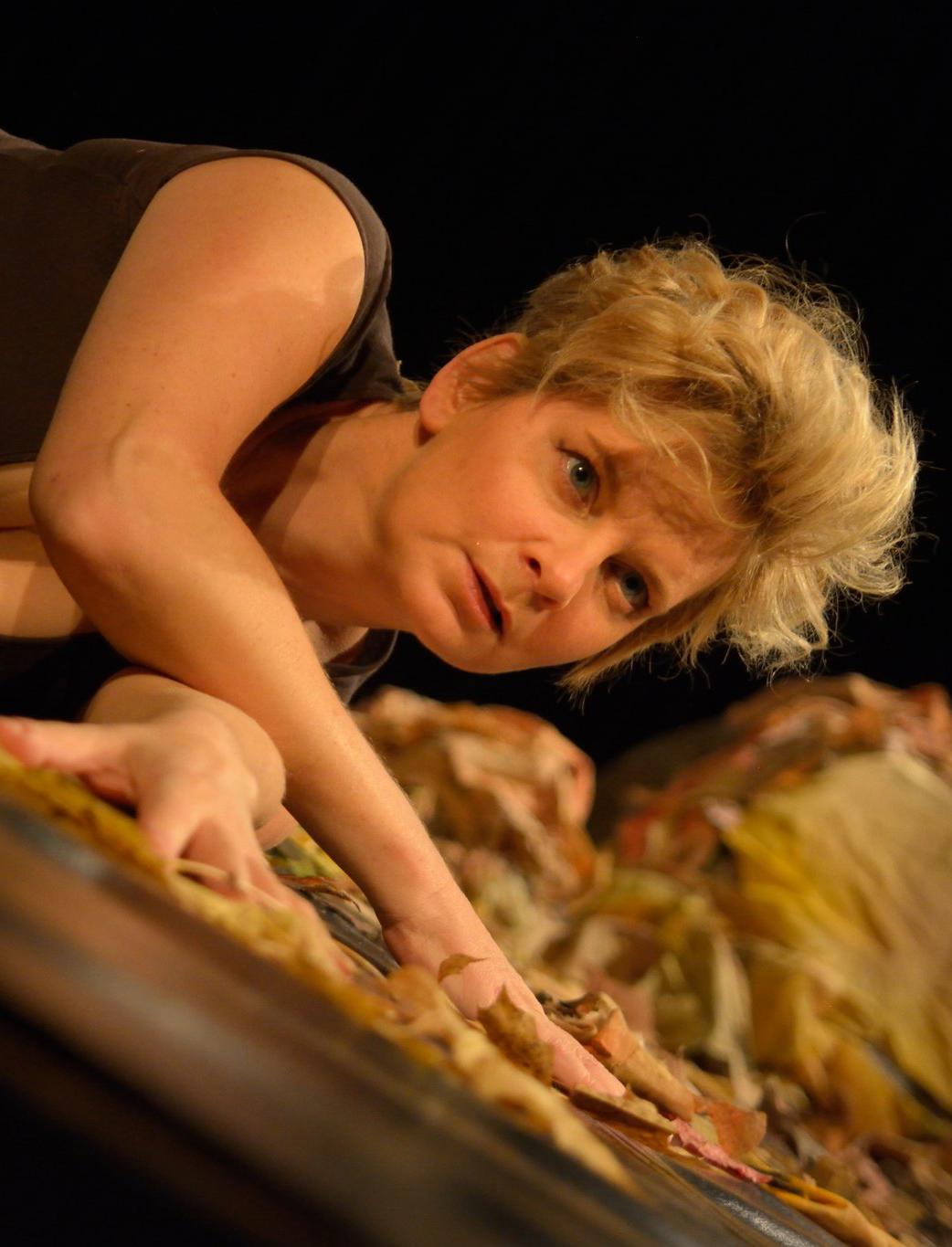 Portrait d&rsquo;artiste – Caroline Sire