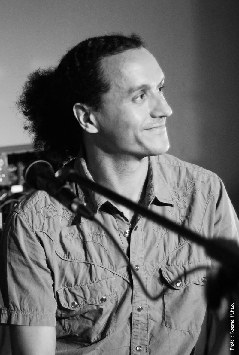 Portrait d&rsquo;artiste – Abdelak Lakraa